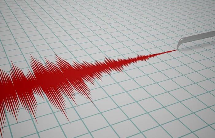 زلزال بقوة 6,1 درجات يضرب شرق إندونيسيا